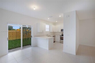 16205 SW 288th Ter in Homestead, FL - Building Photo - Building Photo