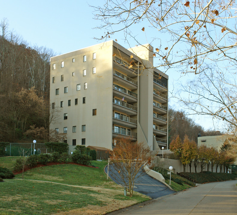 655 Whitaker Blvd W in Huntington, WV - Building Photo