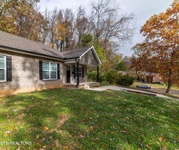 157 Wade Ln in Oak Ridge, TN - Building Photo - Building Photo