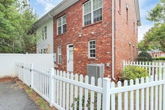 9845 Longstone Ln in Charlotte, NC - Building Photo - Building Photo