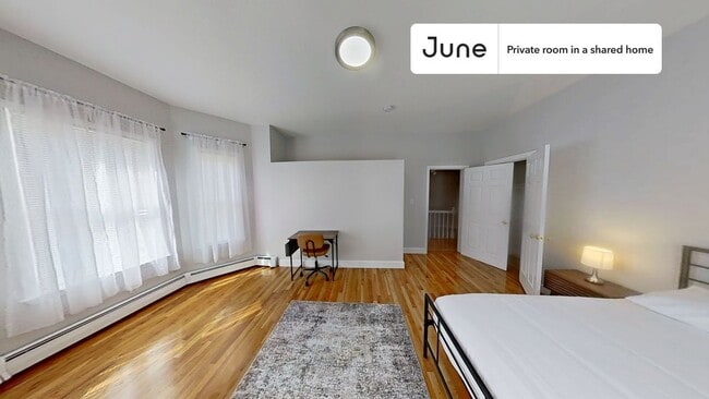 Private bedroom in 3 bed/1 bath Home in Boston, MA - Building Photo - Building Photo