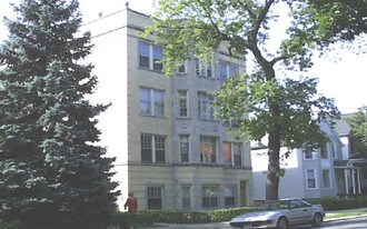 4225-4229 W Addison St Apartments