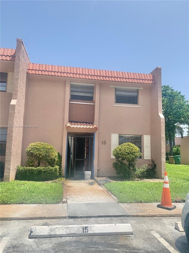 15 Cortez Way