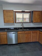 561 Williams Ave in Rochester, PA - Building Photo - Building Photo