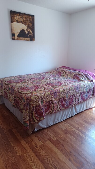 6948 Eastford Pl NW in Albuquerque, NM - Building Photo