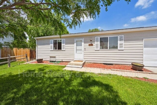 10444 Hoyt Ct in Westminster, CO - Foto de edificio - Building Photo