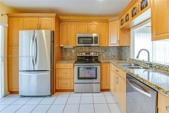 6343 Pinehurst Cir in Tamarac, FL - Building Photo - Building Photo