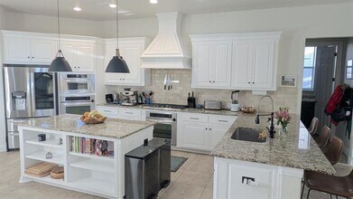 4205 Vail Divide in Austin, TX - Building Photo - Building Photo