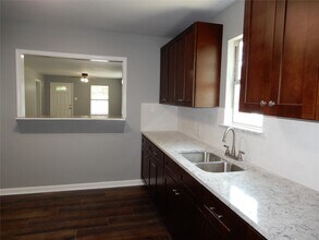 6814 Donlen St in Houston, TX - Building Photo - Building Photo