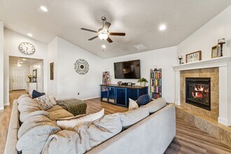 4233 N Price Ave in Meridian, ID - Building Photo - Building Photo