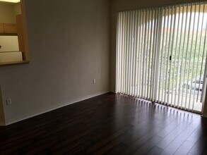 11032 Legacy Dr, Unit 301 in Palm Beach Gardens, FL - Foto de edificio - Building Photo