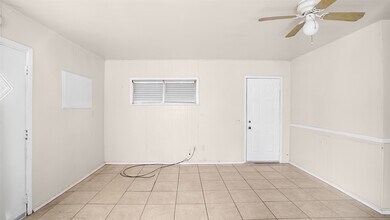 5958 Skylane Dr in Montgomery, TX - Building Photo - Building Photo