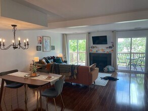 955 Auburnview Dr in Cincinnati, OH - Building Photo - Building Photo