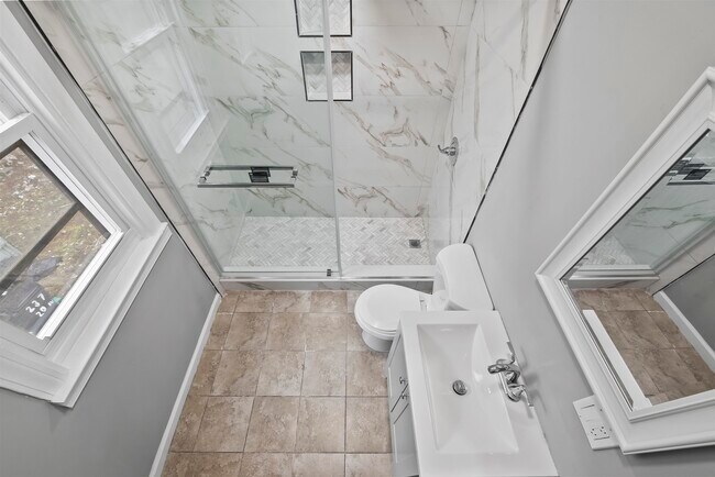 237 20th Ave in Paterson, NJ - Building Photo - Building Photo