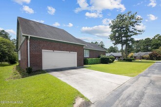 104 Boleyn Loop in New Bern, NC - Building Photo - Building Photo