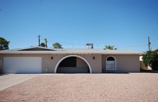 3812 W Loma Ln in Phoenix, AZ - Building Photo