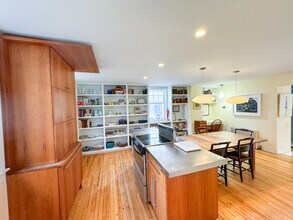 3 Howland St, Unit A in Cambridge, MA - Building Photo - Building Photo