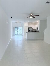 10178 Honey Hammock Way in San Antonio, FL - Building Photo - Building Photo