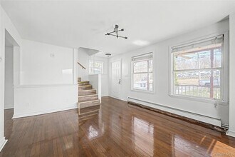 241 N Main St in Monroe, NY - Building Photo - Building Photo