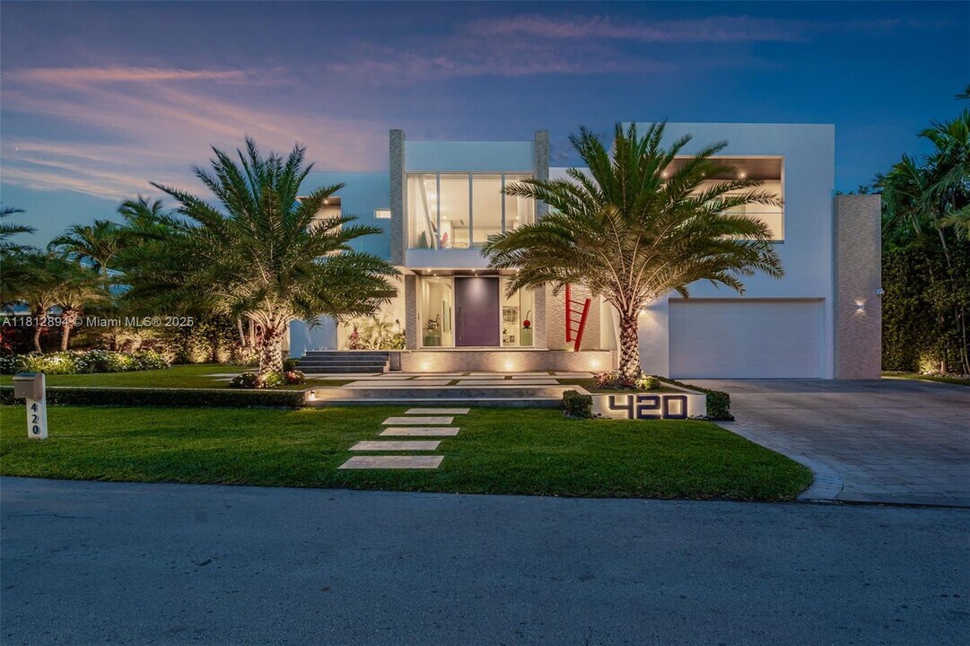 420 Island Dr in Key Biscayne, FL - Building Photo