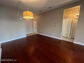 13835 Herons Landing Way in Jacksonville, FL - Foto de edificio - Building Photo