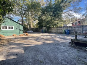 2053 Monroe St, Unit 2053 in Wilmington, NC - Building Photo - Building Photo