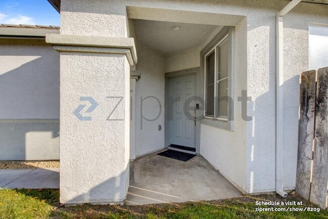 808 Ann Marie Dr in Manteca, CA - Building Photo - Building Photo
