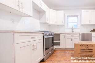 7 Hallam St, Unit 1 in Boston, MA - Building Photo