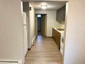 716 4th St S in Fargo, ND - Building Photo - Building Photo