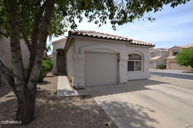 4927 W Wahalla Ln in Glendale, AZ - Building Photo - Building Photo