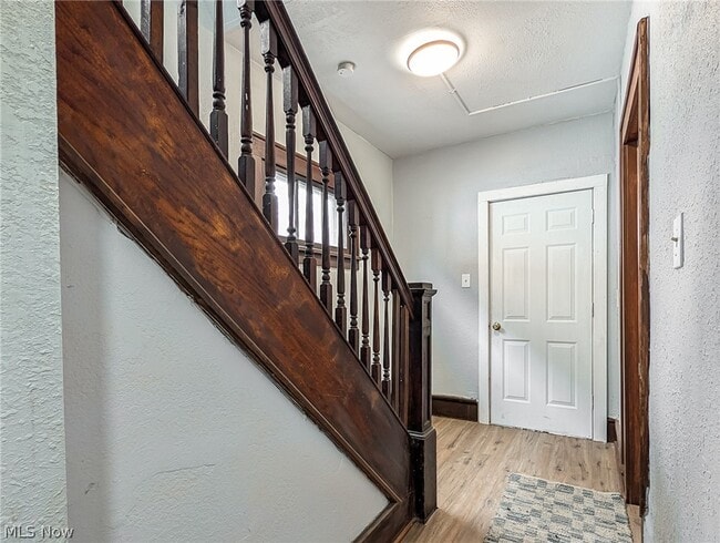 1268 Pondview Ave in Akron, OH - Building Photo - Building Photo