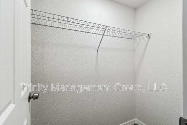 10033 Brunswick Ln in Port Richey, FL - Building Photo - Building Photo