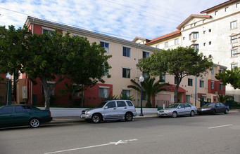 Village Place Apartments in San Diego, CA - Building Photo - Building Photo