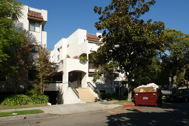 401 W Dryden St in Glendale, CA - Building Photo - Building Photo