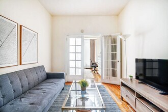 211 E 14th St in New York, NY - Building Photo - Building Photo