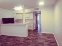 Spacious Living/Entertaining - Casa Paradise Apartments in Phoenix, Arizona