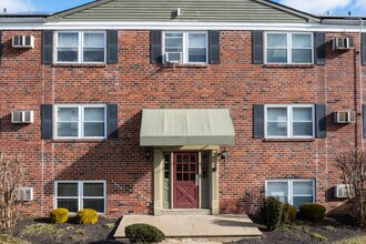 Regency Apartments in Bensalem, PA - Building Photo - Building Photo