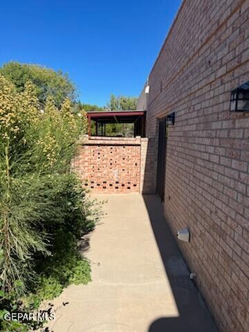7465 Stoney Hill Dr in El Paso, TX - Foto de edificio