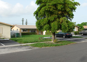 5930 NW 19th Ct in Fort Lauderdale, FL - Building Photo