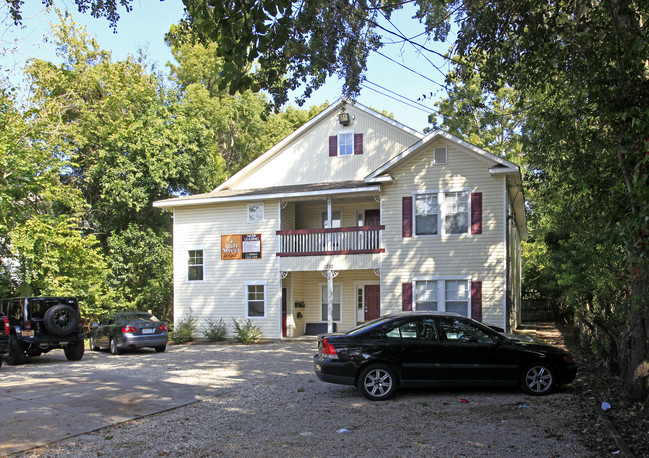 1702 W Call in Tallahassee, FL - Foto de edificio - Building Photo