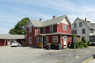 59 E Grand Ave in Scarborough, ME - Building Photo - Building Photo