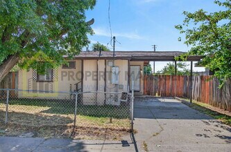 302 Chennault Ct in Sacramento, CA - Building Photo - Building Photo