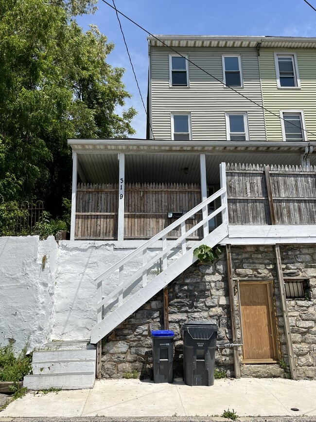 property at 319 S 3rd St