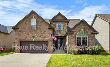 752 Cavalier Dr in Clarksville, TN - Building Photo - Building Photo
