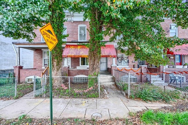 1113 Ashburton St in Baltimore, MD - Building Photo - Building Photo