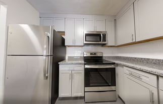 24 Whites Ave, Unit 62 in Watertown, MA - Building Photo