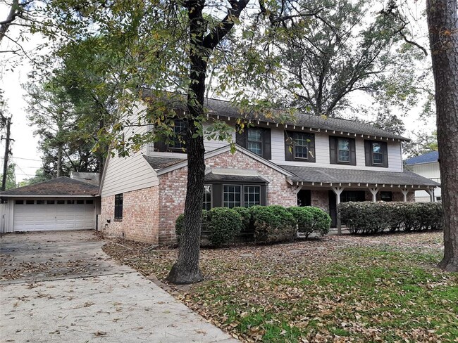 5922 Foresthaven Dr in Houston, TX - Building Photo - Building Photo