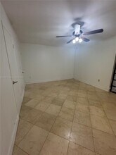 7000 Crown Gate Ct in Miami Lakes, FL - Building Photo - Building Photo