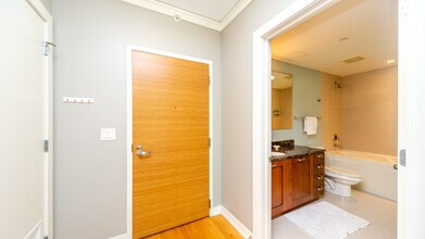1570 Elmwood Ave in Evanston, IL - Building Photo - Building Photo