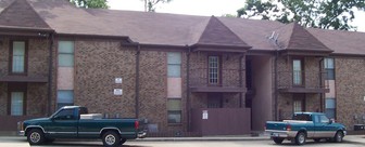 West Oak Village Apartments